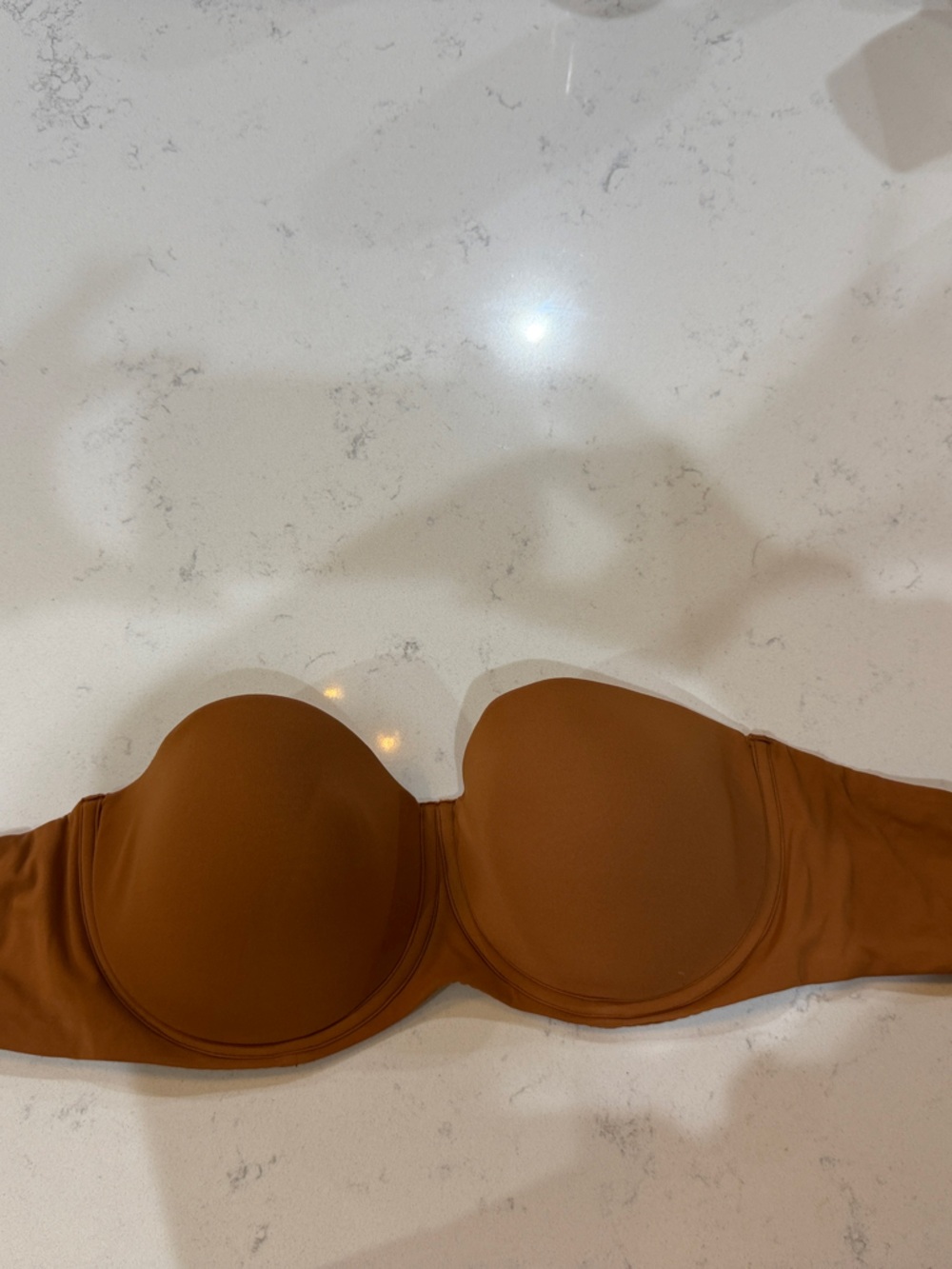 SKIMS Strapless Molded Bra — Brown